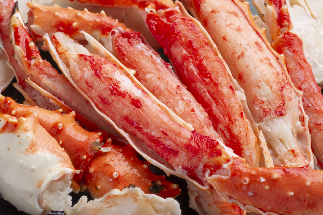 【ボイルタラバガニ！！】特大！極太！カット済み5Lサイズ ￥10,000